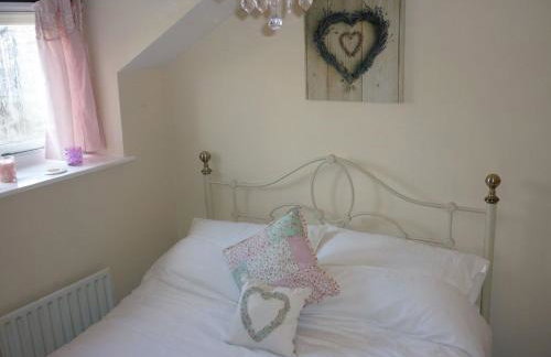 Lavender Cottage, Grade 2 Listed Period Stone Built Cottage In Pickering, North Yorkshire - Photo 23