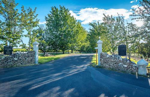 DeWine Sundowners Lakehouse at the Gorge - Foto 24