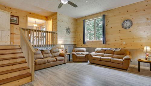 Mtn-View Gem Flat Rock Retreat with Deck and Grill! - Foto 5