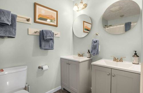 Mountain Views, Hot Tub, Firepit, dog friendly, EV connector - Foto 17