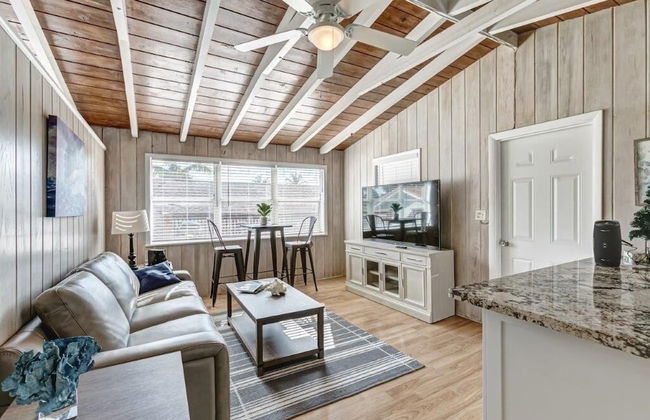 Beautifully Renovated 5 Bedroom with Guest House 5 Home by RedAwning - Foto 27