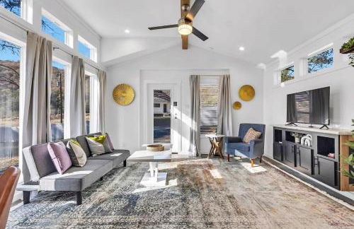 Tiny House Near Hiking- Green Mountain Getaway - Foto 1