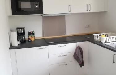 Ehemalige Bibliothek Apartment für 2 mit Küche Kamin Netflix Parken und Hofladen - Foto 15