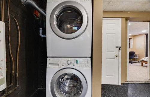 Secluded Cabin, Jacuzzi, Pool Table, King Bed & Fire Pit - Photo 44