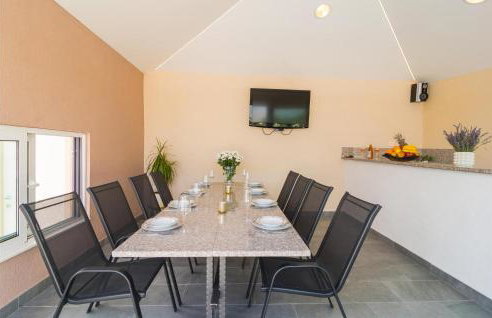 Amazing Apartment In Obrovac Sinjski - Foto 19