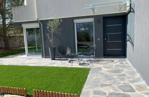 Modern Garden Apartment - City & Mountain View - Foto 4