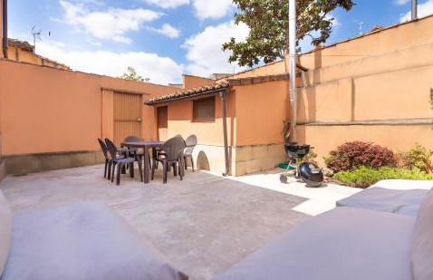 URIBE-ENEA Casa sola con amplio patio en Elciego con visita a bodega, siempre sujeta a disponibilidad - Foto 8