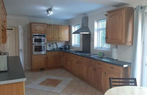 Super King Bed Suite, Executive office, fast WiFi, free parking - Foto 11