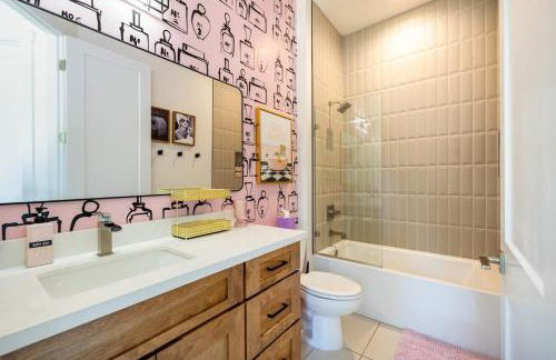 Flagstaff Barbie Dream House - Photo 23