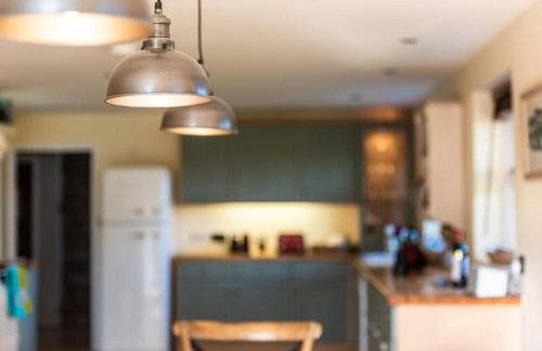 Peaceful Riverside Five Bed Cottage in Somerset - Foto 6