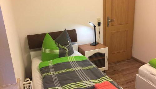 Zur alten Fahrschule - Foto 2