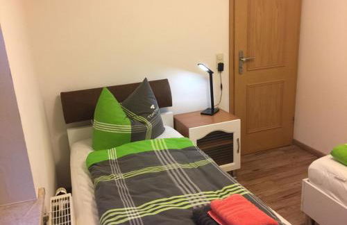 Zur alten Fahrschule - Foto 2