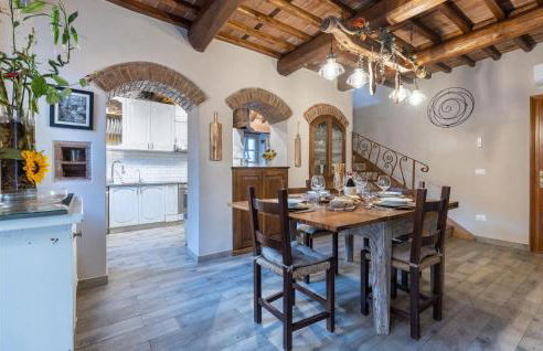 Stunning Home In Capannori With Jacuzzi - Foto 18