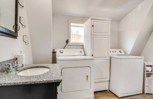 Charming Maine Retreat Near Skiing and ATV Park! - Foto 14