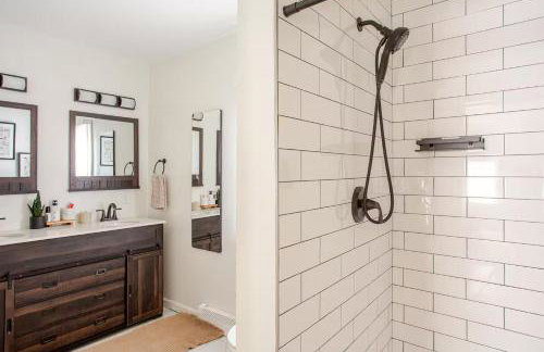 Elegant Spacious Retreat Perfect For Families - Foto 24