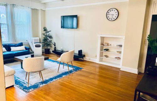 Historic Downtown 3bdr with Pool Table - Foto 4