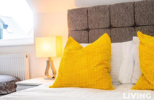 NEW Spacious Modern Townhouse Sleeps 12 Free Parking - Foto 29