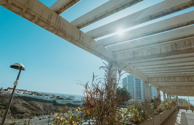 Seaview Splendor 2 Bedroom Modern Comfort - Photo 3