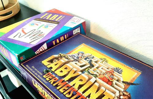 Gelbe Koffer - Großes 3 SZ Apartment Homburg - 1 km Uniklinik - bis 6 Pers - Balkon - Parkplatz - Self-Check-in - Foto 31