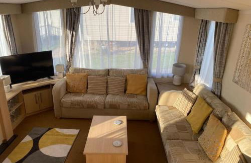 Holiday home in Furzehill - Photo 10