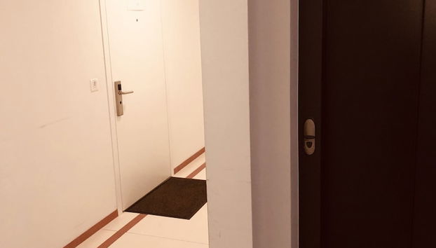 Check-in-/Check-out-Schalter