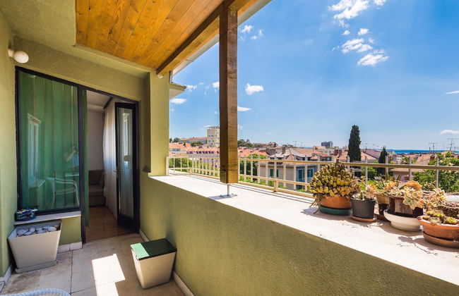 Big 80 m2 apt With Balcony in the Heart of Split - Foto 12