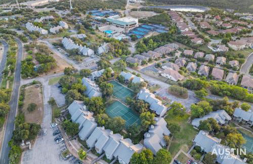 4BR 5BA Lakeway Retreat w Grill Deck and Tennis Courts by Austin Vacay - Foto 9