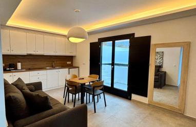 Nostos Suites Kamari - Foto 45