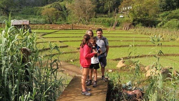 Recorriendo los senderos de Little Adam's Peak