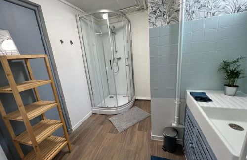 SPACIEUSE MAISON DE VILLE avec garage privé fermé - Foto 14