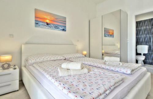 Exklusive 4-Sterne-Villa Mare - WLAN - Pool - Grill - Foto 8