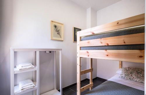 Charming and Comfortable Apartment with Inviting Atmosphere - Photo 11