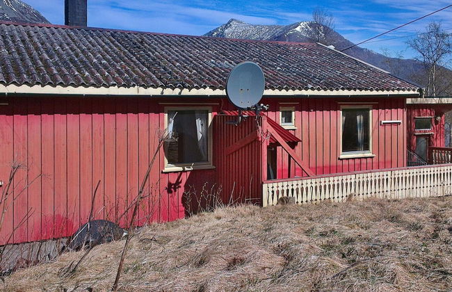 6 Person Holiday Home in Halsanaustan - Photo 1