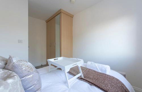 Stunning 5 bedroom detached house in Hornchurch - Foto 16