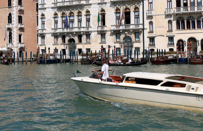 Private Venice Water Taxi Airport Transfer - Photo 1