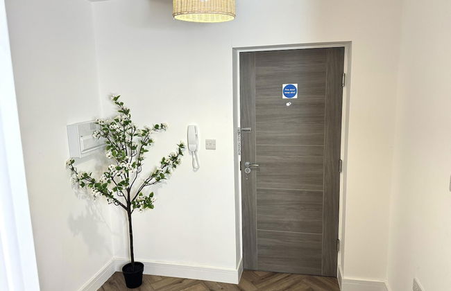 Birmingham City 2 Bedroom Apartment - Free Parking - Foto 19