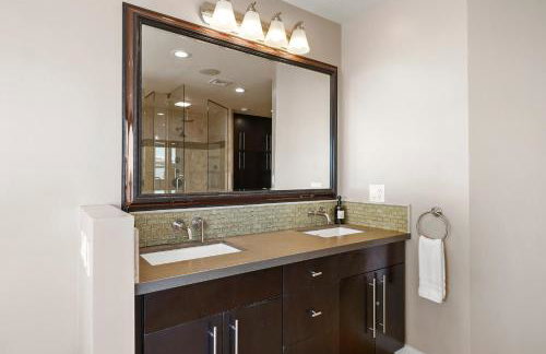 Stunning Bayfront condo with gorgeous views, garage, massive roof deck & AC - dogs welcome! - Foto 61