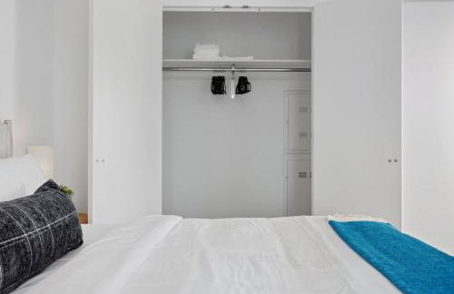 Greenpoint 1 BR w Work Setup by Anyplace - 11752 - Photo 12