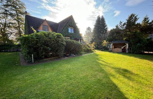 Beautiful House with a huge Garden - Foto 19