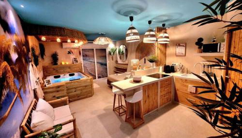 Les Spas de la Mer, Appart&Spa Aloha, 100m de la plage, Plein cœur du Grau - Photo 2