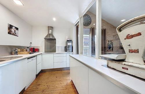 Superbe LOFT centre-ville - Sauna - parking privé -Clim- 1 à 10personnes - Foto 51