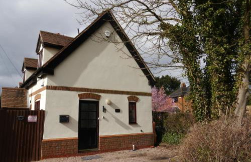 Measure Cottage - Sleeps up to 5 - Henley in Arden - HOT TUB - Foto 49