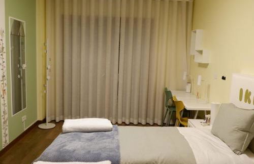 Luxury 2BR Spacious & Stylish with Patio near Metro - Foto 49