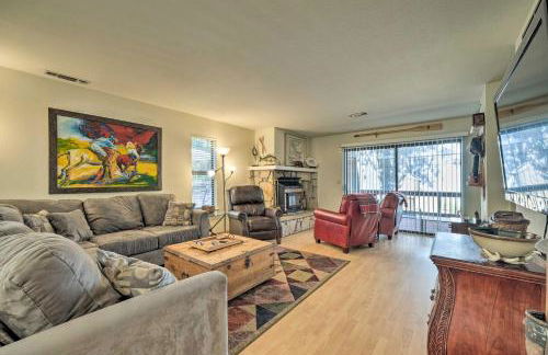 Pine Mountain Lake Haven with Spacious Deck! - Foto 6