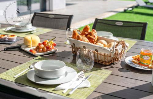 V5 Villa Emma - Luxury 5 bedroom, Pool and Jacuzzi - Foto 19