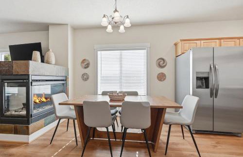 Cozy Boise Getaway walk to Stadium Fireplace Garage - Foto 9