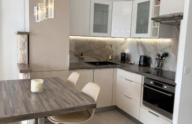 Studio de LUXE Portes de Monaco - Vue MER - Piscine - Wifi - Foto 36