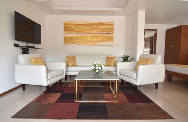 Beach Paradise Miramar Goa - Foto 18