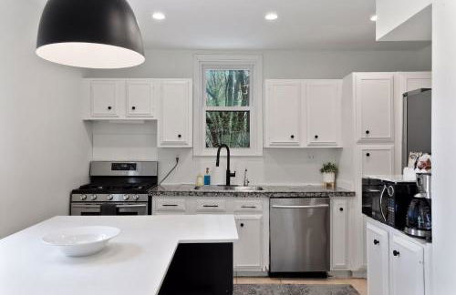 Gorgeous! Modern 3 Bed Home by Lake Mtka & Wayzata - Foto 17