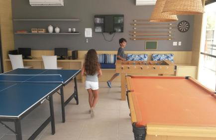 LINDO APTO, FRENTE MAR, VISTA MONTANHA. A 900m DA PRAIA DE ITACURUÇÁ - Foto 17